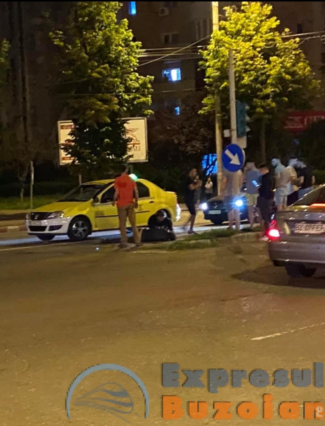 Video Cerșetor spulberat de o mașină pe Bulevardul Unirii