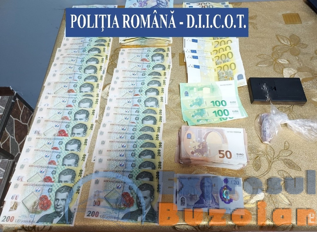 Video 26 de percheziții la persoane bănuite de trafic de droguri de mare risc. Ce au descoperit polițiștii