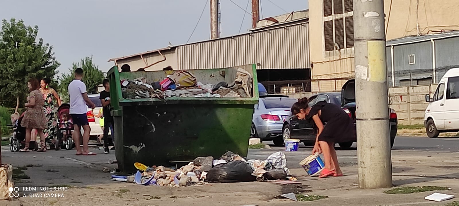 GALERIE FOTO Vrem o țară ca afară. Dar noi ce facem în acest sens? Buzăul, sufocat de gunoaie