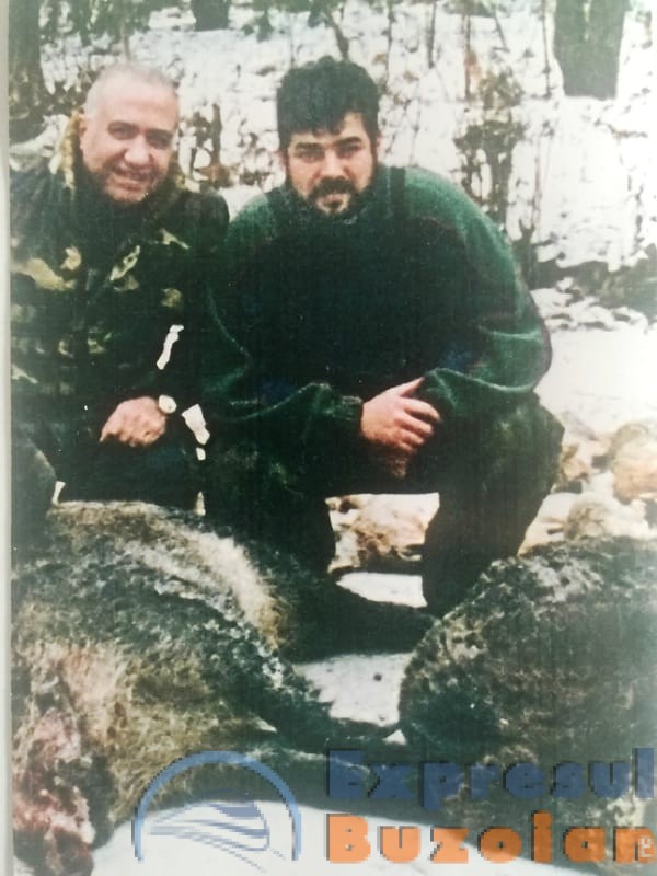Ce spune Marcel Ciolacu despre poza în care apare alături de Omar Hayssam