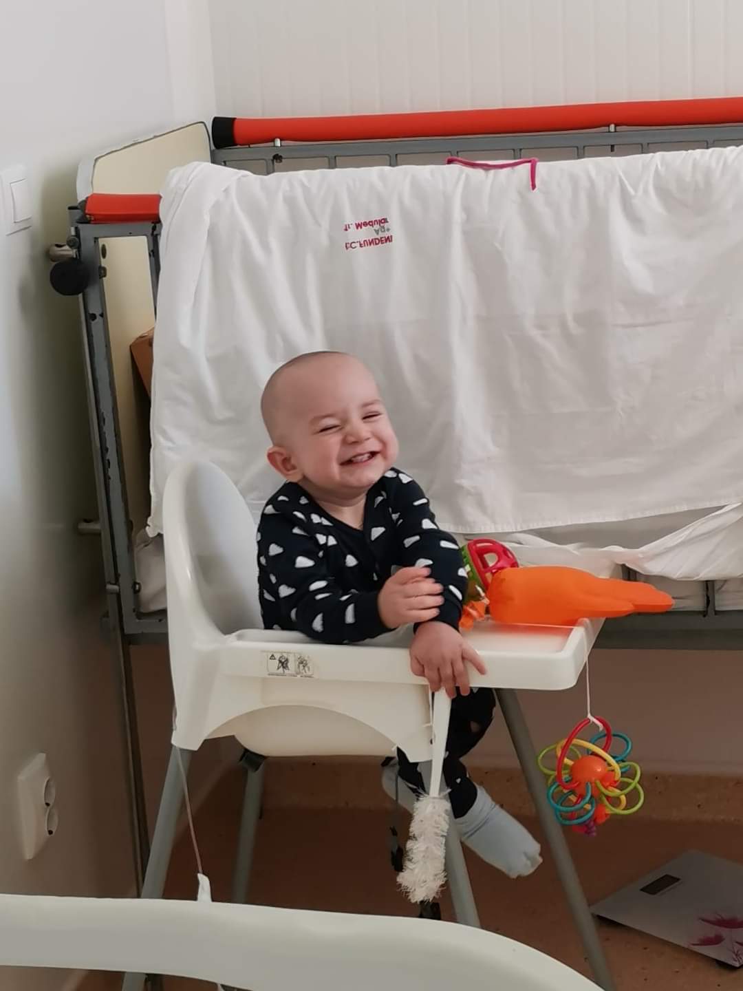 Micuțul Radu-Ioan are nevoie de ajutorul nostru. Are doar un an și două luni și a fost diagnosticat cu leucemie