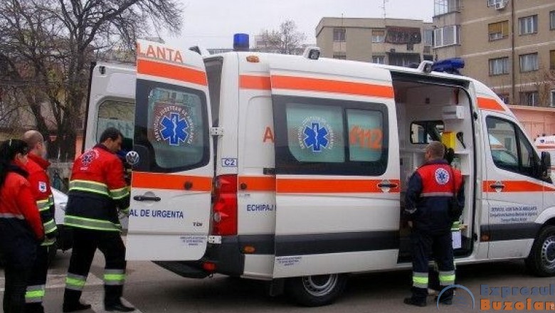 Tânăr de 23 de ani, accidentat grav de un taxi pe Unirii