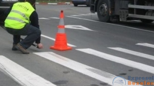 Adolescentă de 16 ani, accidentată grav pe trecerea de pietoni de pe strada Mesteacanului
