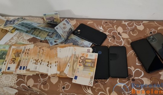 Polițiștii Serviciului de Acțiuni Speciale din Buzău, percheziții la clanul Duduianu