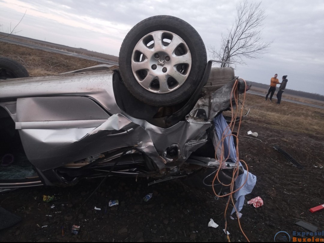 O adolescentă de doar 15 ani și-a pierdut viața în urma unui grav accident. Șoferul avea doar 18 ani