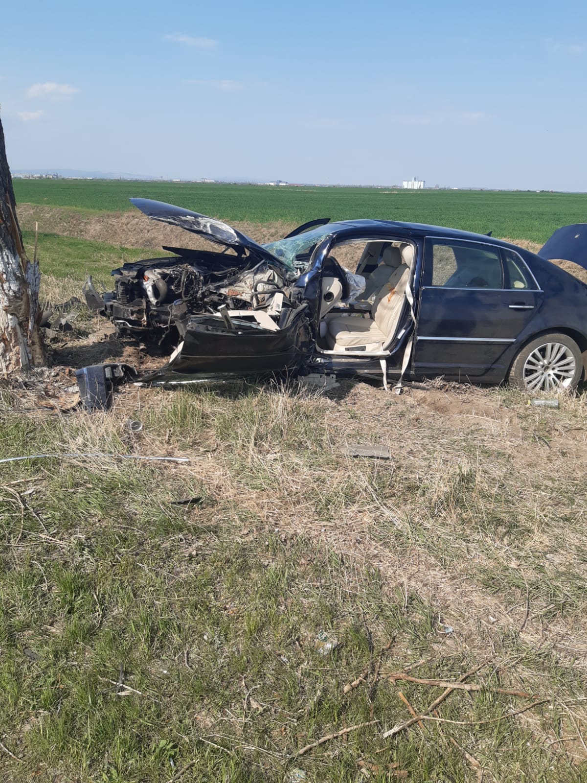 Două accidente grave petrecute în același timp. În ambele sunt implicați tineri
