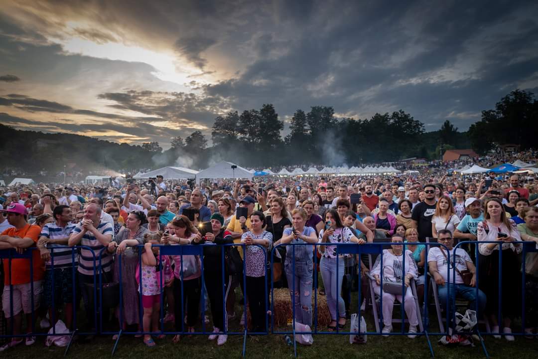 O „mare” de oameni, aseară, la Buzău Fest. Neagu: ” Evenimentul din Buzău cu cea mai mare participare după ’90!”