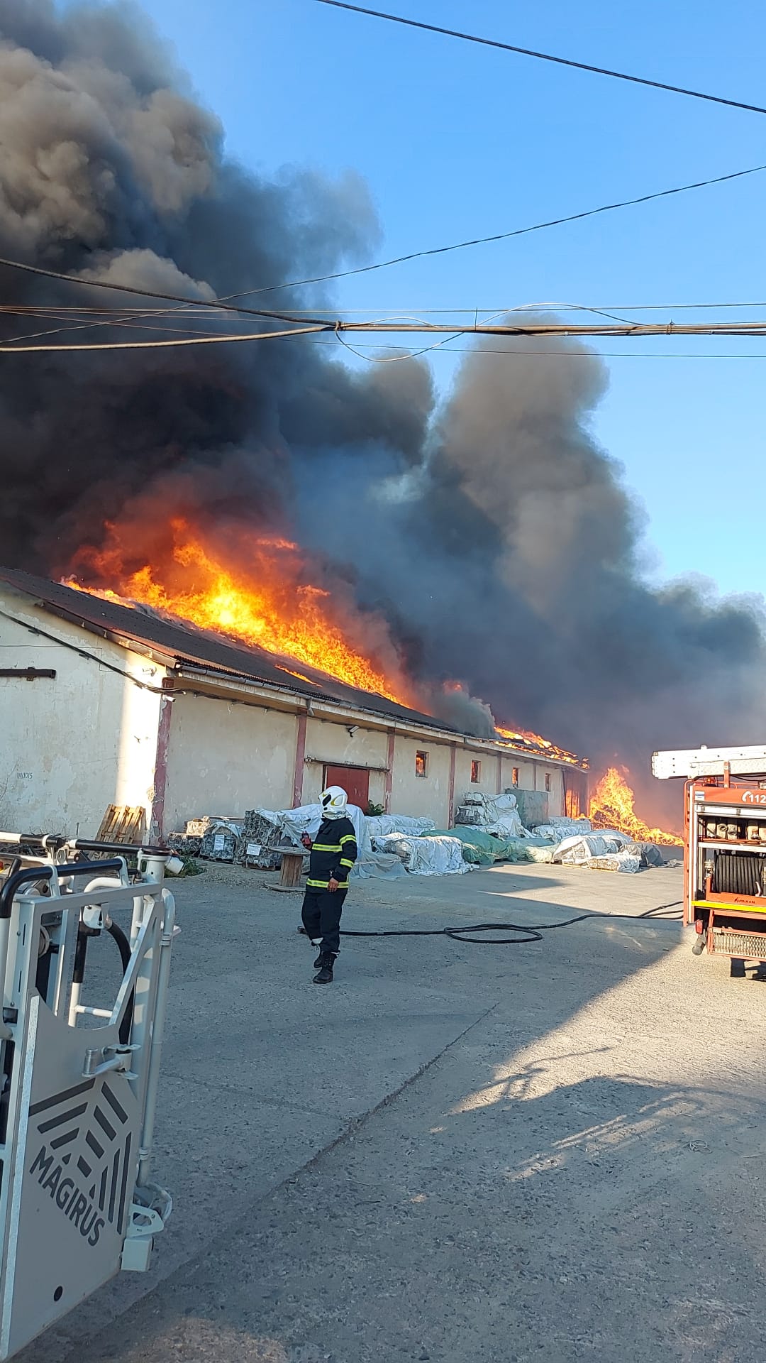 Incendiu de proporții în Zona Industrială. Buzoienii, avertizați prin mesaj RO Alert