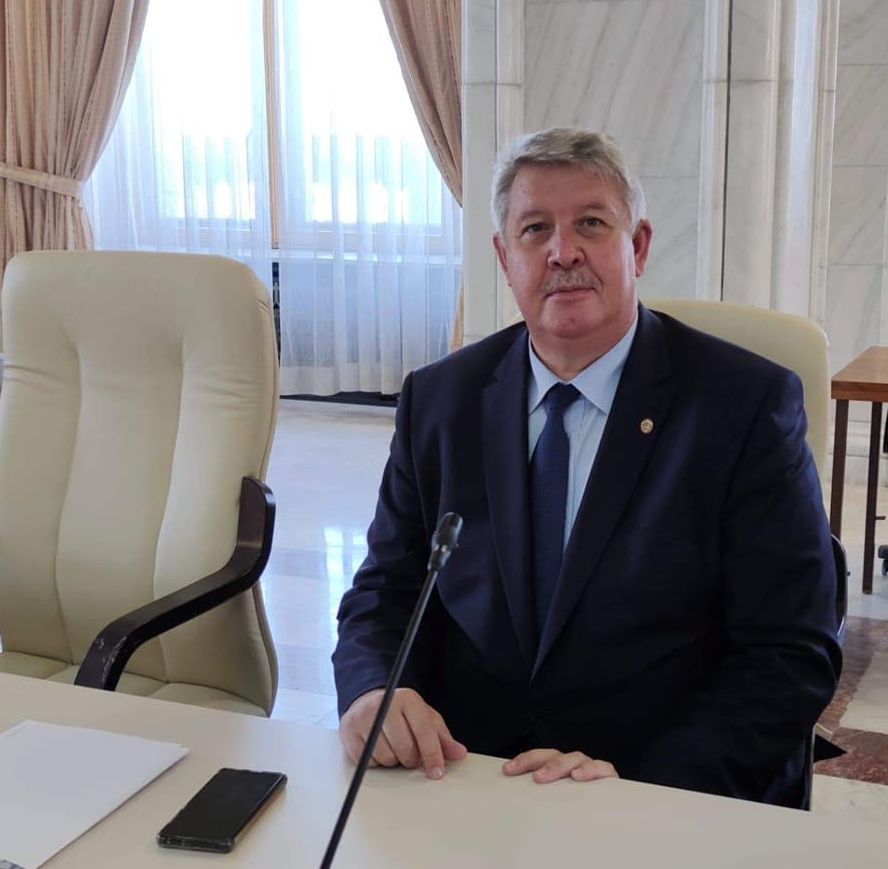 Deputatul Laurențiu Țepeluș la finalul celei de-a treia sesiuni parlamentare