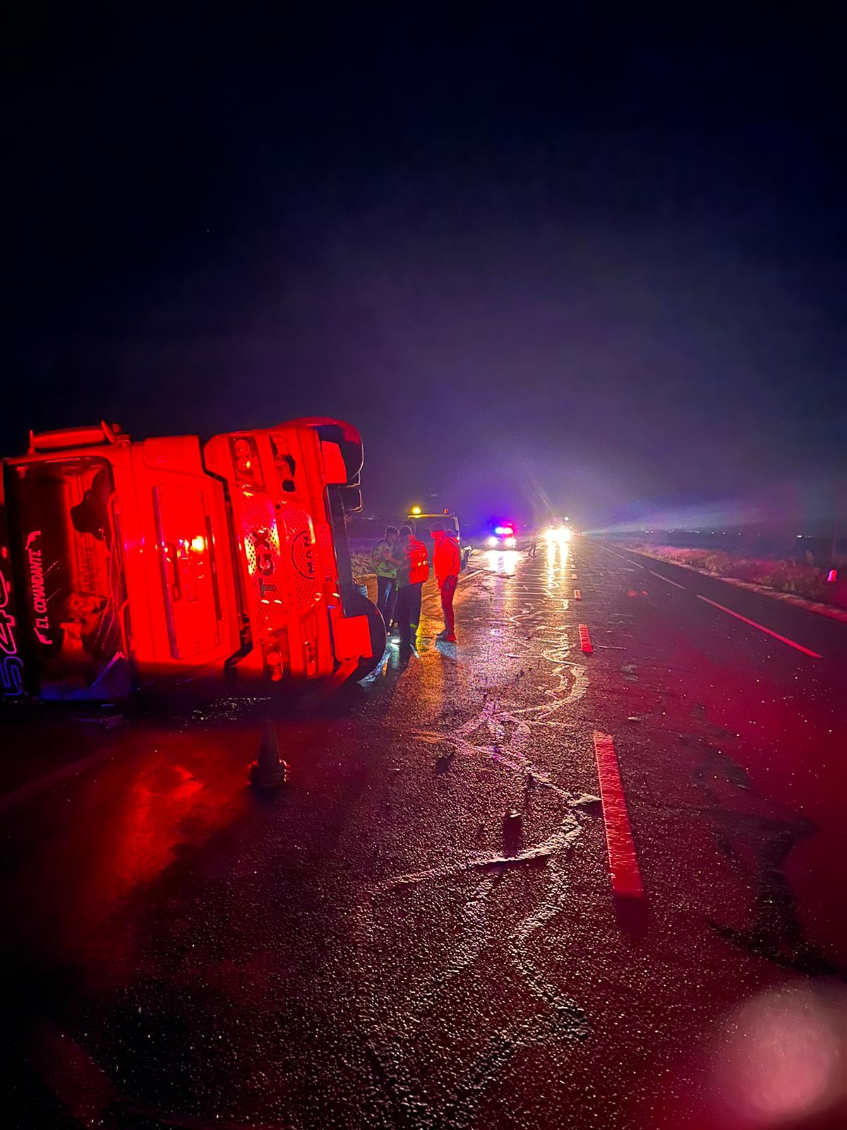 Un șofer de TIR, beat, a provocat un accident grav la ieșire din Limpeziș spre Urziceni