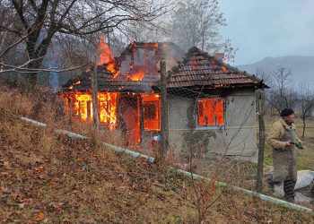 Tragedie într-un sat din Vintilă Vodă. Doi copii morți într-un incendiu