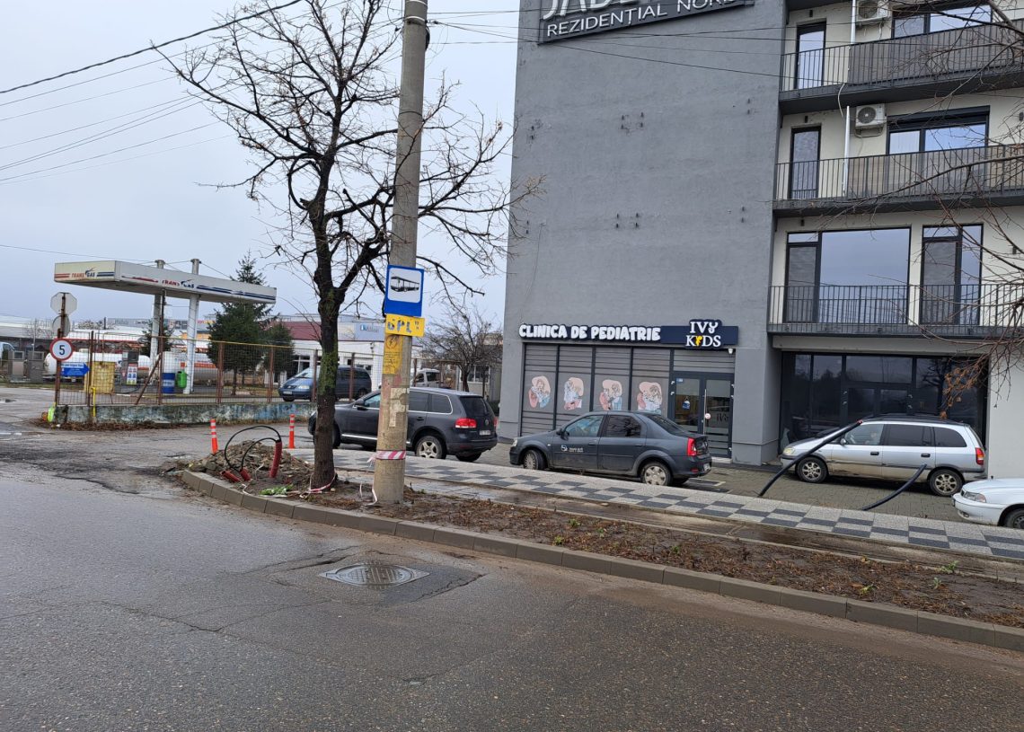 Stația de autobuz de la Aqua Max se relocă pe Unirii, în dreptul imobilului Jade-Luc