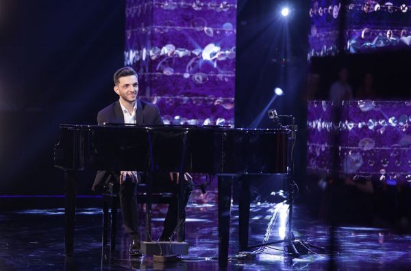 Buzoianul Albert Gugulan, din nou pe scena Românii au Talent. Are nevoie de susținerea noastră