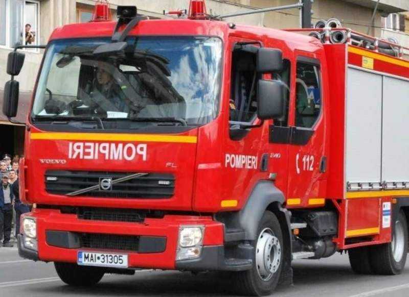 Panică în Micro 14. Locatarii unui bloc, evacuați