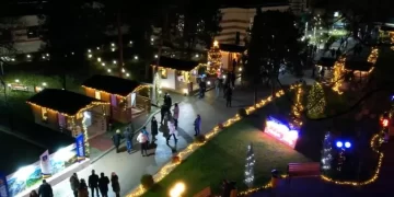 „Decembrie de Poveste” începe la Buzău: târg de Crăciun, spectacole și surprize pentru buzoieni, organizate de Consiliul Județean Buzău