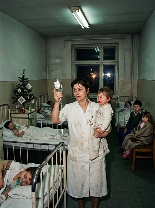 Povestea unei asistente din Buzău, virală pe Facebook: „În noaptea Revoluției, a ales să salveze 11 copii bolnavi”