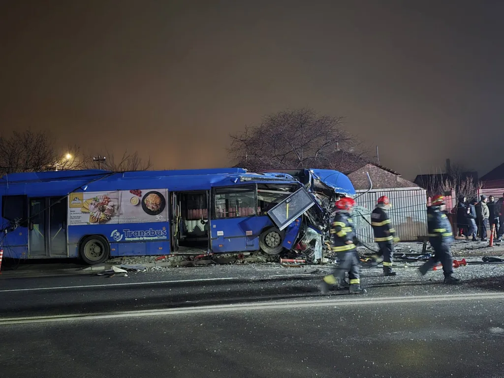 Pierdere de control la volan, cauza probabilă a accidentului cu autobuzul Trans Bus