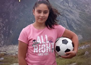 ​Fotbalul se joacă cu sufletul în palmă: Primul turneu de fotbal feminin din Lipia, organizat în memoria Dianei Munteanu